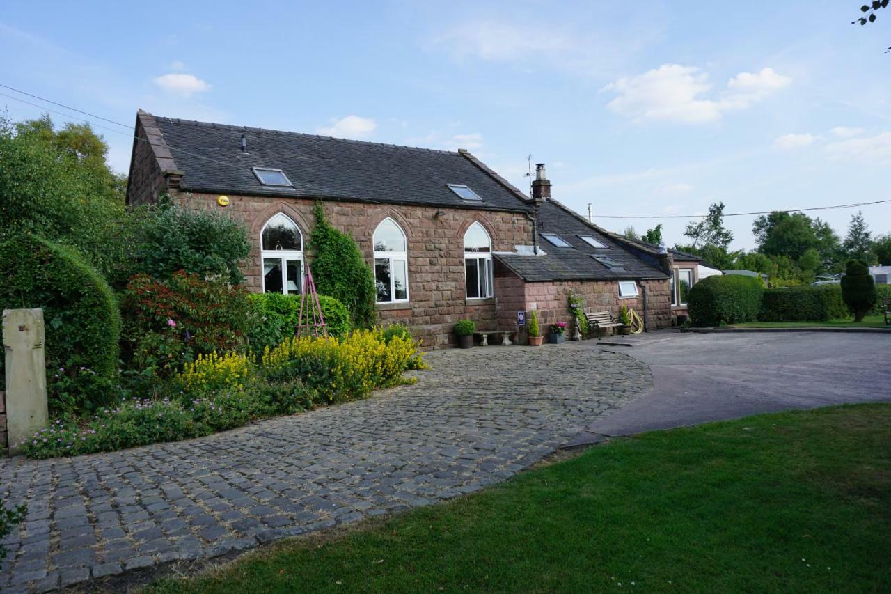 Chapel Croft Guest House Biddulph  外观 照片