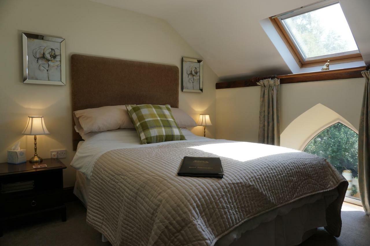 Chapel Croft Guest House Biddulph  外观 照片
